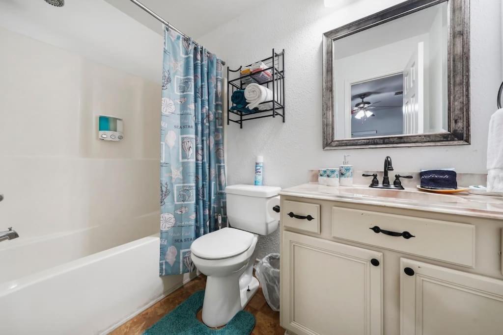 Galveston Beach House Family/Pet Friendly 외부 사진